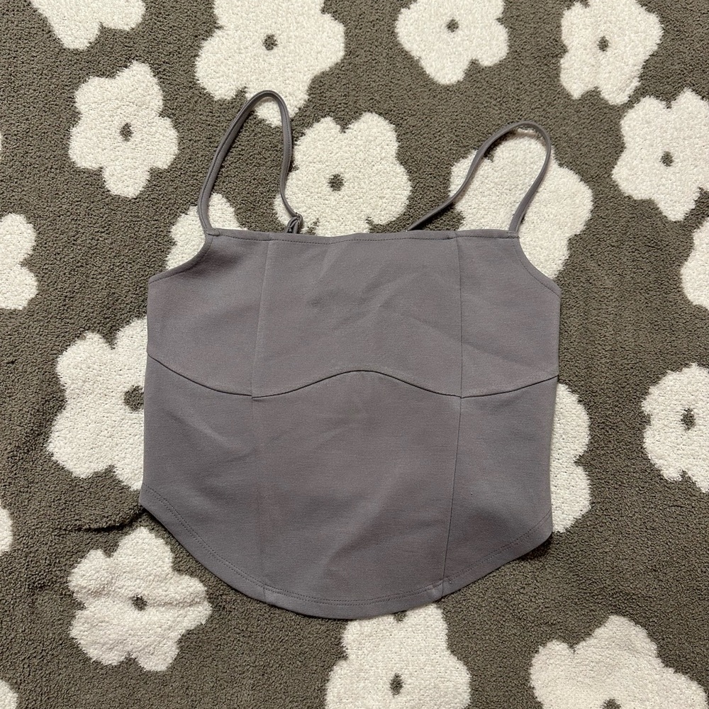 Brand new gray top